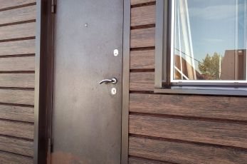 Сайдинг металлический Евробрус, под дерево Венге.