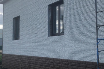 Фасадная панель Ю-ПЛАСТ Stone-House Кварцит Светло-Серый 